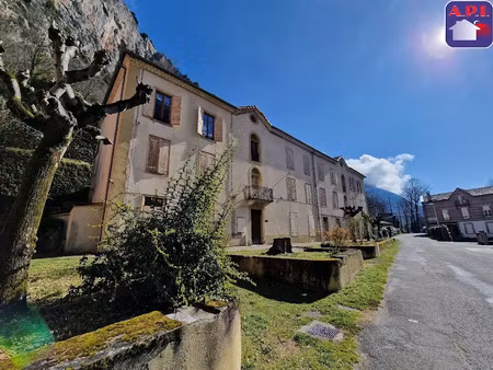 vente appartement 5 pièces 112 m² à tarascon-sur-ariege (09400)  88 000 €