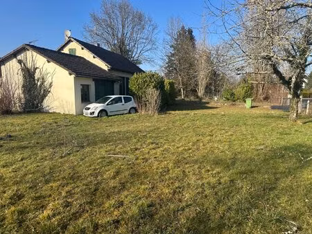 réf 7869: maison au calme