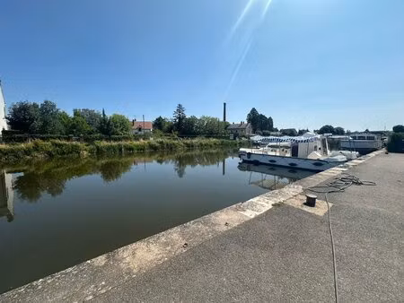 réf 7747: terrain constructible bord du canal