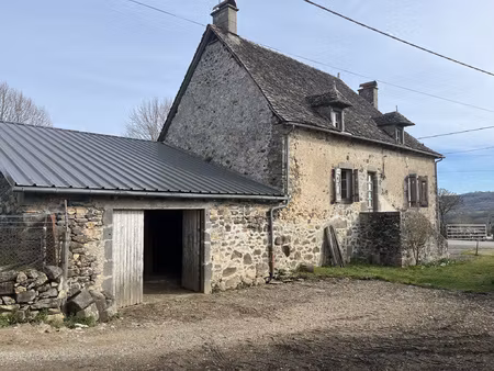 maison typique auvergnate