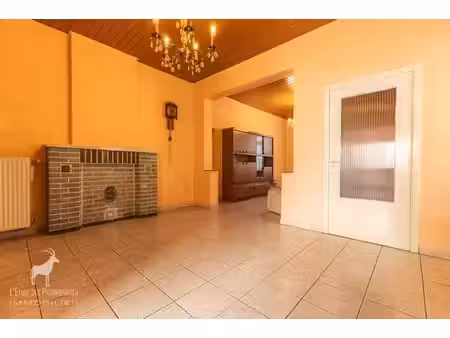 maison 3 façades avec jardin à vendre à monceau-sur-sambre