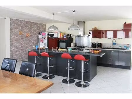 maison de 145 m² à echouboulains