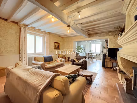 maison de charme de 195m2  de plain pied  4 chambres  jardi