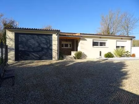 vente maison à champniers (16430) : à vendre / 71m² champniers