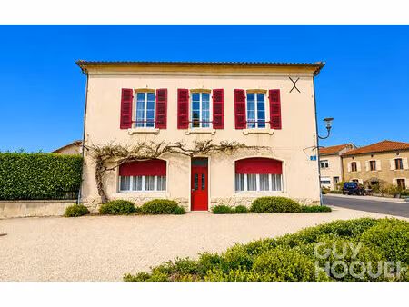 magnifique maison de maître 353 m² avec dépendances  jardin et 1 6 ha de bois