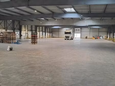 location local commercial