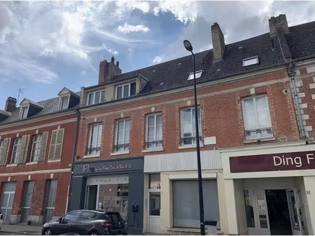 vente appartement 3 pièces 89 m² à abbeville (80100)  158 000 €