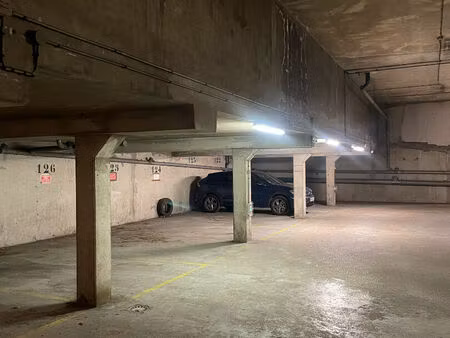 vente parking / box  11.50m²  le kremlin