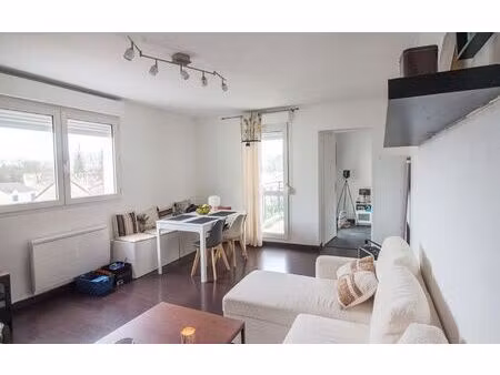 location appartement  m² t-2 à osny  823 €