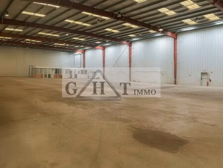 entrepot 1200 m2 a louer gretz armainvilliers