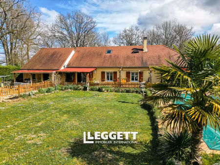 maison 6 pièce(s)  saint-aubin-de-nabirat