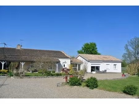 maison de 6 chambres de luxe en vente à mauvezin-sur-gupie  nouvelle-aquitaine