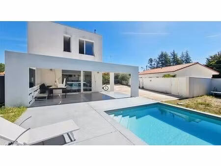 villa de 4 chambres de luxe en vente biscarrosse  france