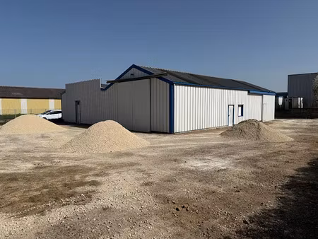 vente locaux professionnels 360 m² à naveil (41100)  315 000 €