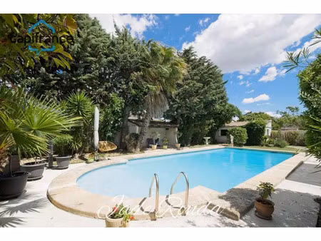 vente maison 11 pièces 365 m² à marignane (13700)  799 000 €