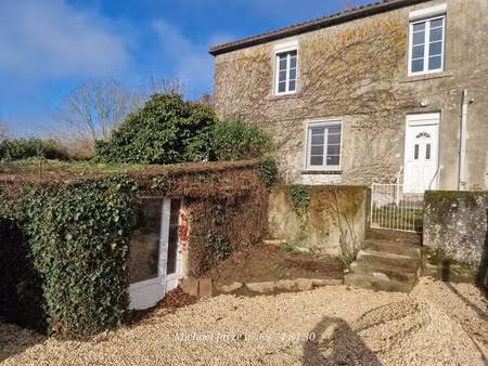 vente immeuble 12 pièces 226 m² à pouzauges (85700)  395 200 €