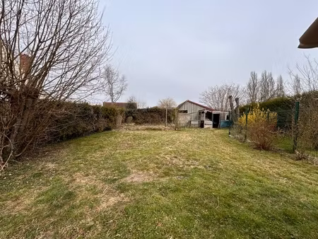 a vendre sur ponchon maison avec deux parties habitables