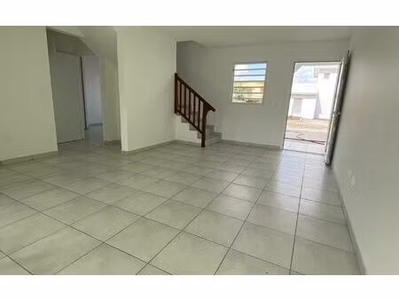 location maison  m² t-4 à le diamant  1 350 €