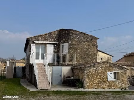 gîte disponible de suite  2 chambres  location longue durée possible. saint montan sud ard