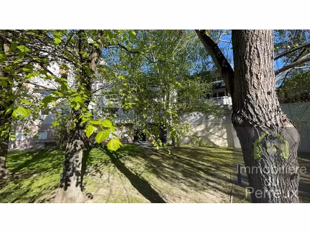 local commercial proche gare nogent-le perreux 279 m2 + 6 pl