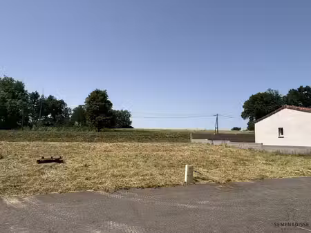 terrain constructible sur st clar de rivière (31600)