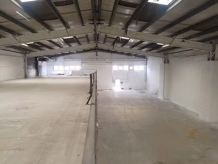 location local d'activités l'ile st denis 1 814 m²