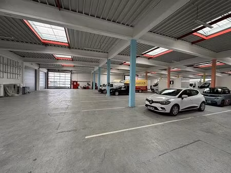 location local d'activités santeny 3 503 m²