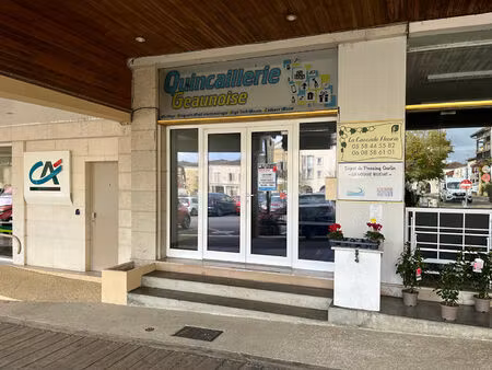 local d'activité geaune 1 pièce(s) 42 m2