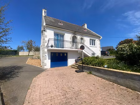 maison au calme  à yvias   4 chambres  sous sol complet  7.5 km du port de paimpol