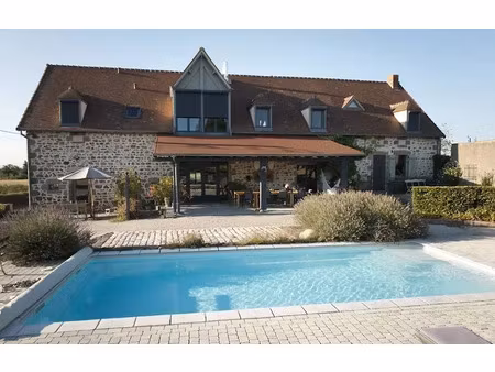 vente maison 12 pièces 435 m² à beaune-d'allier (03390)  854 920 €