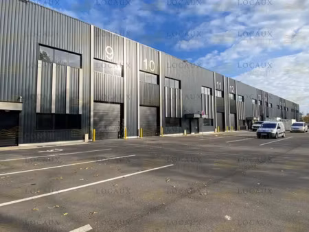 a louer - local d'activité 267 m²