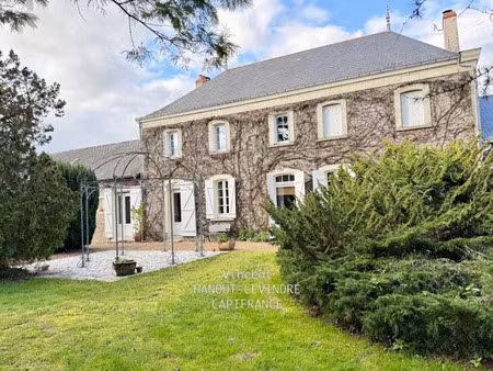 vente maison 11 pièces 200 m² étriché (49330)