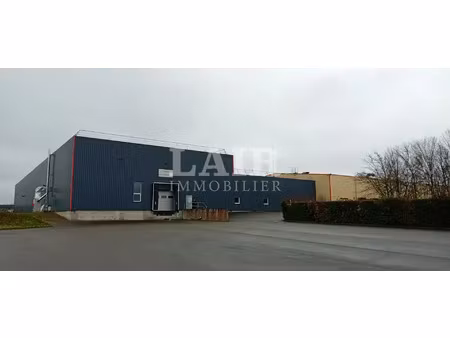 vente bureaux et commerces à mayenne (53100) : à vendre / 6500m² mayenne