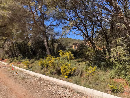 vente terrain 712 m² puget-ville (83390)