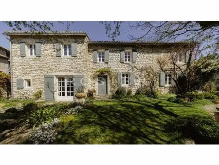 vente maison 180 m² murs (84220)