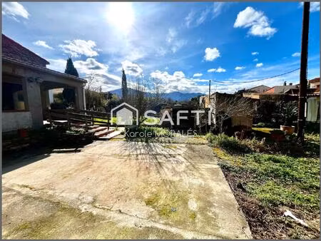 saint-andre  maison a renover composee  de 3 appartements sur terrain constructible