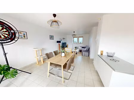 location appartement 3 pièces 71 m² à digosville (50110)