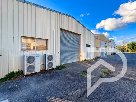 location commerce 1 pièce 324 m² à auch (32000)