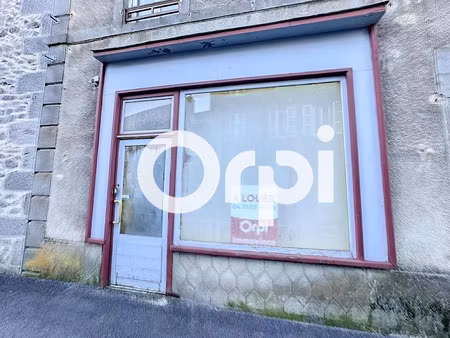 location locaux professionnels 36 m² à neuvéglise-sur-truyère (15260)  335 €