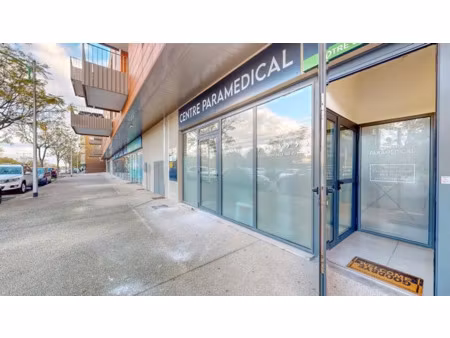 location locaux professionnels 11 m² à juvignac (34990)  90 €