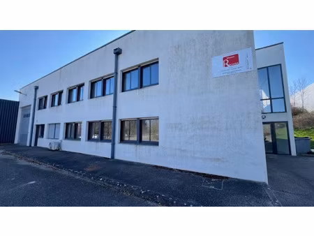 location locaux professionnels 106 m² à la tour-de-salvagny (69890)  1 258 €