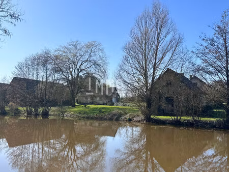 maison de campagne avec étang