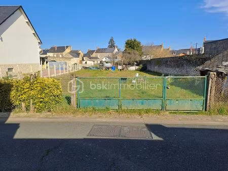 terrain de 740 m² à le lude