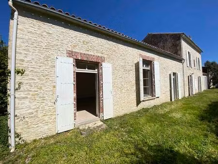 vente maison 10 pièces 285 m² marans (17230)
