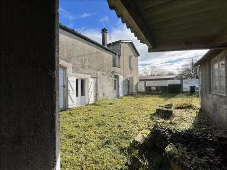 vente maison 6 pièces 148 m² aigre (16140)