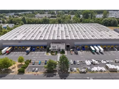 location entrepôt le meux 60880