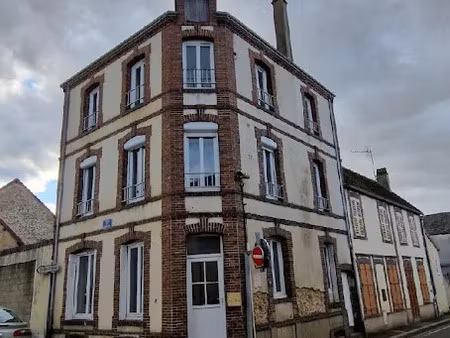 vente maison 5 pièces 117 m² à la loupe (28240)  109 000 €