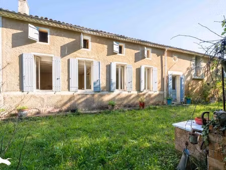 vente maison 6 pièces 173 m² à saint-bonnet-sur-gironde (17150)  185 000 €