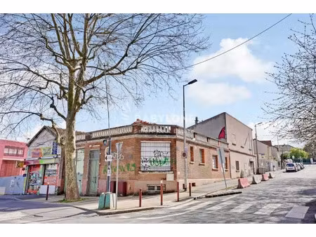 commerce de 240m² à rénover - emplacement stratégique à cachan