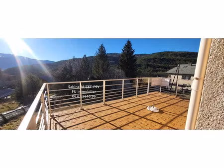 vente chalet 5 pièces 204 m² à montclar (04140)  350 000 €